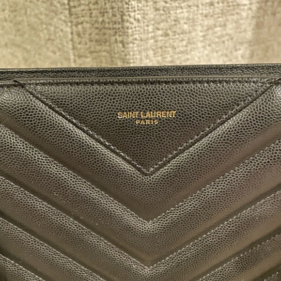 Saint Laurent Grain de Poudre Matelasse Chevron Medium Tribeca Shopping Bag - Picture 6 of 10